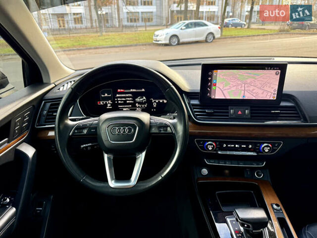 Чорний Ауді Ку 5, об'ємом двигуна 2 л та пробігом 99 тис. км за 33900 $, фото 25 на Automoto.ua