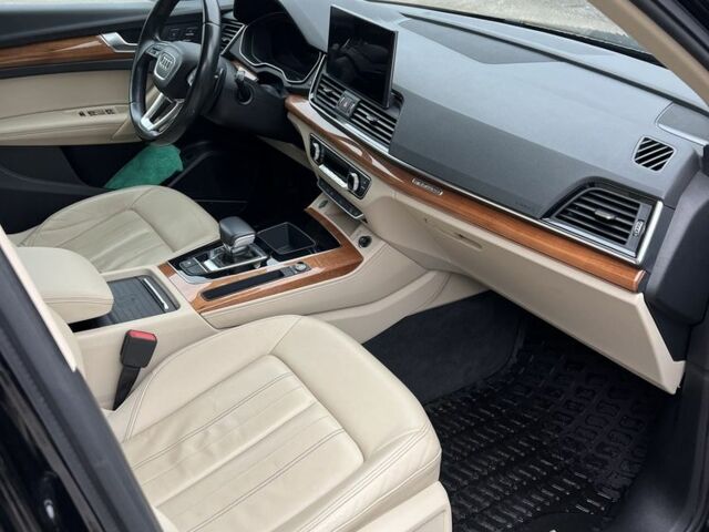 Черный Ауди Ку 5, объемом двигателя 0 л и пробегом 70 тыс. км за 40000 $, фото 6 на Automoto.ua