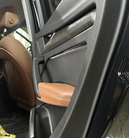 Черный Ауди Ку 5, объемом двигателя 1.97 л и пробегом 77 тыс. км за 43000 $, фото 20 на Automoto.ua