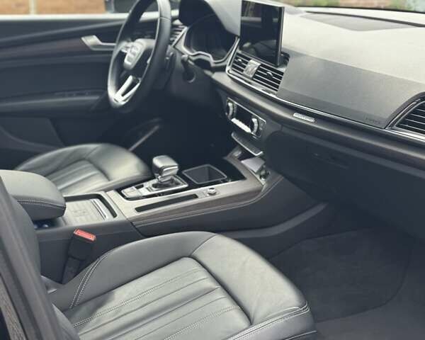 Чорний Ауді Ку 5, об'ємом двигуна 2 л та пробігом 39 тис. км за 35300 $, фото 14 на Automoto.ua