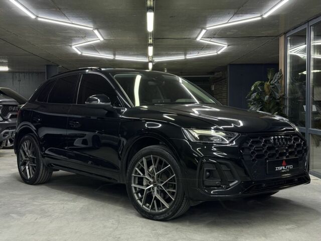 Ауди Ку 5 2021 в Одессе на Automoto.ua Черный Ауди Ку 5, объемом двигателя 2 л и пробегом 42 тыс. км за 35900 $, фото 2 на Automoto.ua