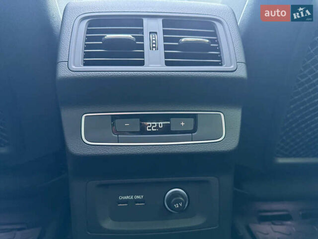 Черный Ауди Ку 5, объемом двигателя 1.98 л и пробегом 127 тыс. км за 30000 $, фото 11 на Automoto.ua