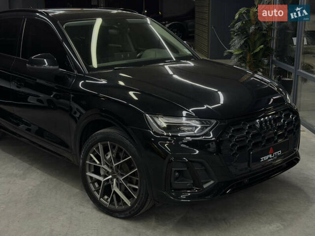 Ауди Ку 5 2021 в Одессе на Automoto.ua Черный Ауди Ку 5, объемом двигателя 1.98 л и пробегом 42 тыс. км за 35900 $, фото 2 на Automoto.ua