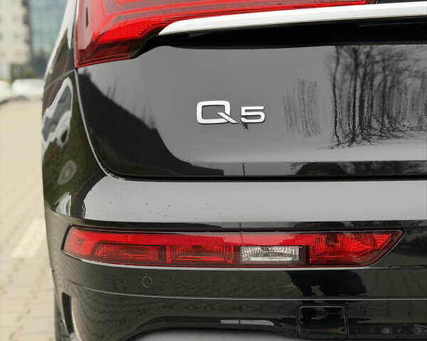 Черный Ауди Ку 5, объемом двигателя 2 л и пробегом 7 тыс. км за 37000 $, фото 19 на Automoto.ua