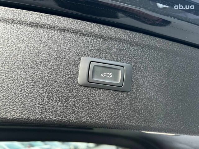 Черный Ауди Ку 5, объемом двигателя 2 л и пробегом 65 тыс. км за 38590 $, фото 40 на Automoto.ua