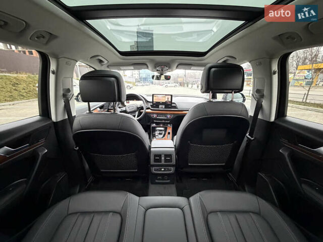 Черный Ауди Ку 5, объемом двигателя 2 л и пробегом 7 тыс. км за 37000 $, фото 43 на Automoto.ua