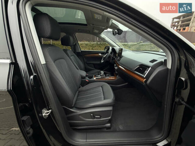 Черный Ауди Ку 5, объемом двигателя 2 л и пробегом 7 тыс. км за 37000 $, фото 37 на Automoto.ua