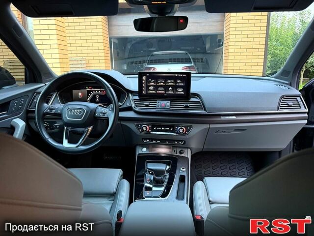 Черный Ауди Ку 5, объемом двигателя 2 л и пробегом 75 тыс. км за 37950 $, фото 6 на Automoto.ua