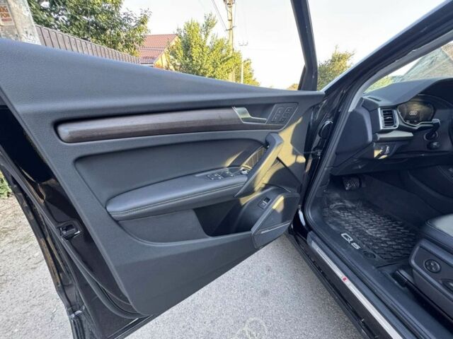Чорний Ауді Ку 5, об'ємом двигуна 2 л та пробігом 10 тис. км за 20500 $, фото 8 на Automoto.ua