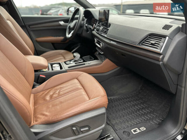 Черный Ауди Ку 5, объемом двигателя 2 л и пробегом 48 тыс. км за 33900 $, фото 26 на Automoto.ua