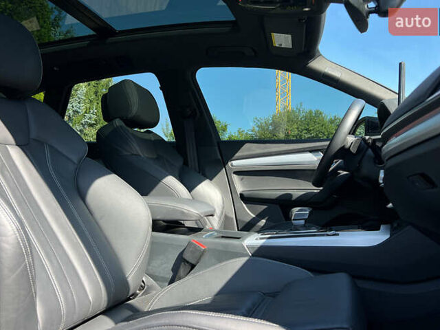 Чорний Ауді Ку 5, об'ємом двигуна 2 л та пробігом 32 тис. км за 33999 $, фото 22 на Automoto.ua