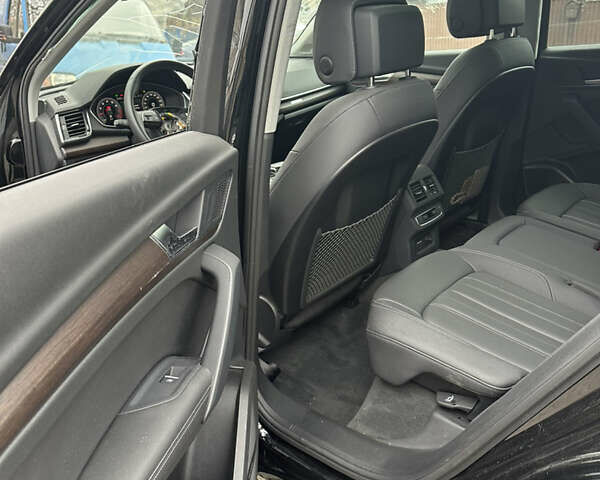 Черный Ауди Ку 5, объемом двигателя 1.98 л и пробегом 10 тыс. км за 19900 $, фото 12 на Automoto.ua