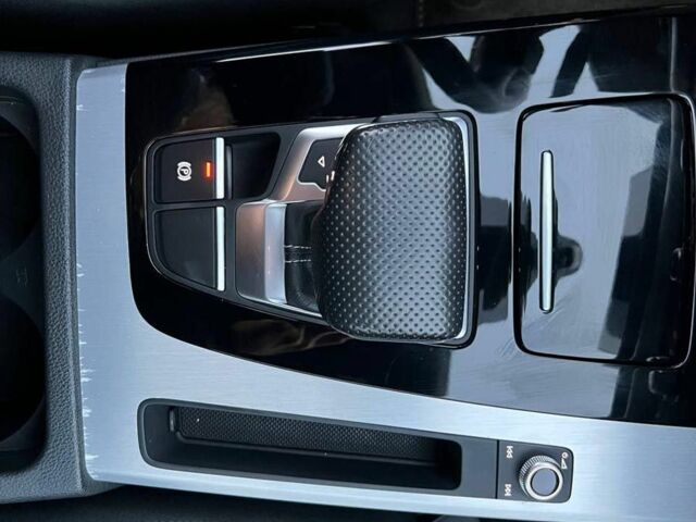 Черный Ауди Ку 5, объемом двигателя 2 л и пробегом 65 тыс. км за 38590 $, фото 30 на Automoto.ua