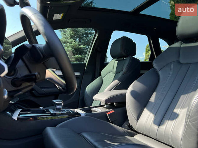 Чорний Ауді Ку 5, об'ємом двигуна 2 л та пробігом 32 тис. км за 33999 $, фото 8 на Automoto.ua