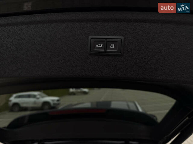 Черный Ауди Ку 5, объемом двигателя 2 л и пробегом 7 тыс. км за 37000 $, фото 44 на Automoto.ua