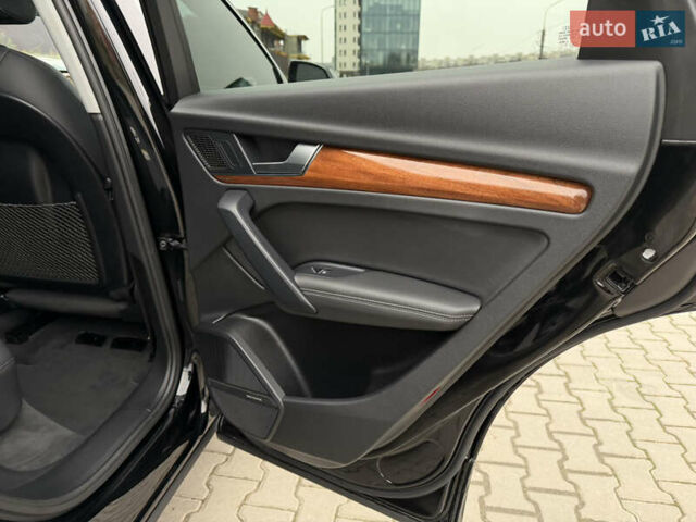 Черный Ауди Ку 5, объемом двигателя 2 л и пробегом 7 тыс. км за 37000 $, фото 41 на Automoto.ua