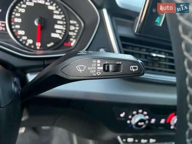 Черный Ауди Ку 5, объемом двигателя 2 л и пробегом 65 тыс. км за 38590 $, фото 25 на Automoto.ua