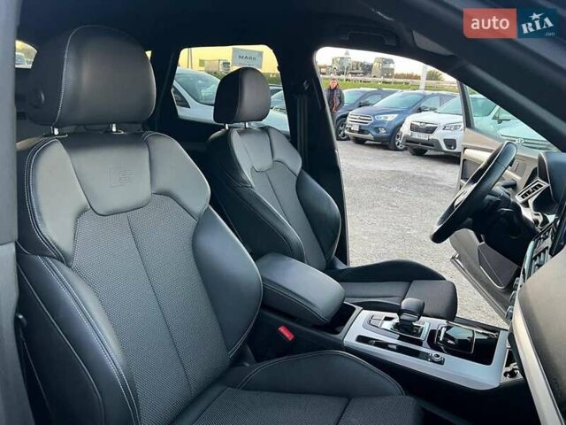 Черный Ауди Ку 5, объемом двигателя 2 л и пробегом 65 тыс. км за 38590 $, фото 41 на Automoto.ua