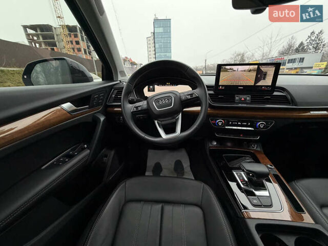 Черный Ауди Ку 5, объемом двигателя 2 л и пробегом 7 тыс. км за 37000 $, фото 47 на Automoto.ua