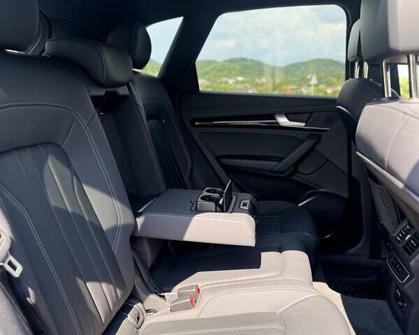 Черный Ауди Ку 5, объемом двигателя 2 л и пробегом 9 тыс. км за 36200 $, фото 8 на Automoto.ua