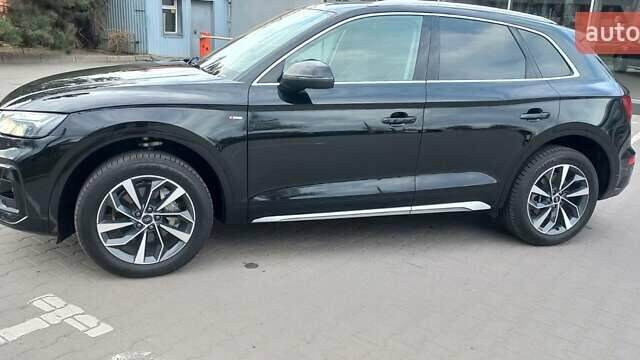 Черный Ауди Ку 5, объемом двигателя 2 л и пробегом 40 тыс. км за 32500 $, фото 24 на Automoto.ua