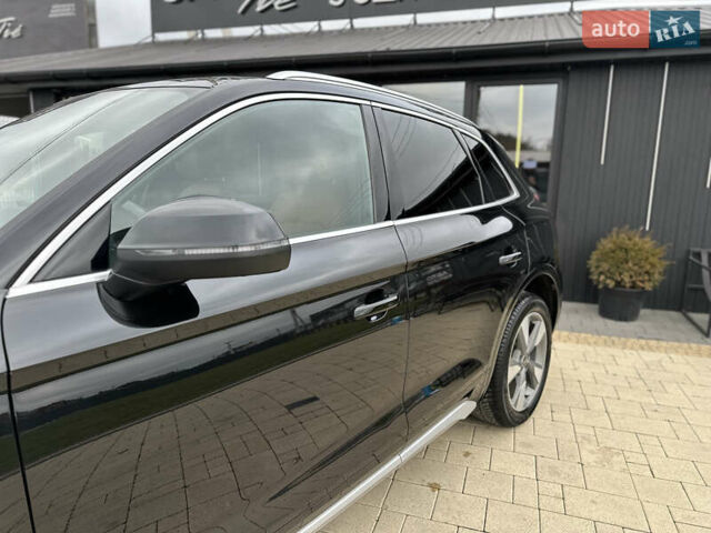 Черный Ауди Ку 5, объемом двигателя 2 л и пробегом 48 тыс. км за 33900 $, фото 3 на Automoto.ua