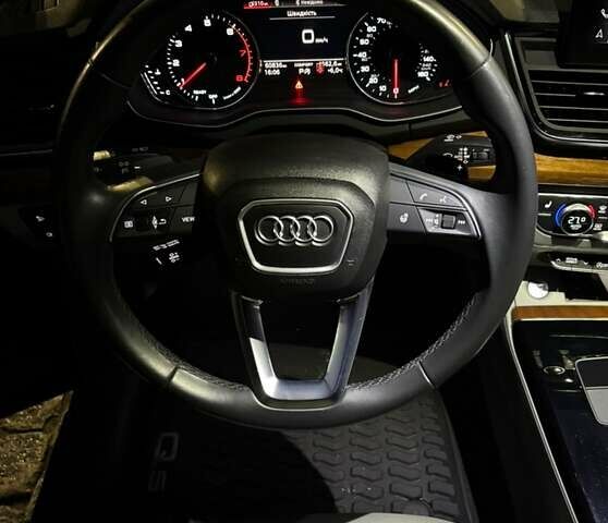 Черный Ауди Ку 5, объемом двигателя 2 л и пробегом 60 тыс. км за 34500 $, фото 12 на Automoto.ua