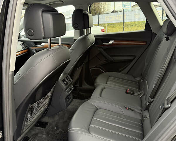 Черный Ауди Ку 5, объемом двигателя 2 л и пробегом 60 тыс. км за 39400 $, фото 21 на Automoto.ua