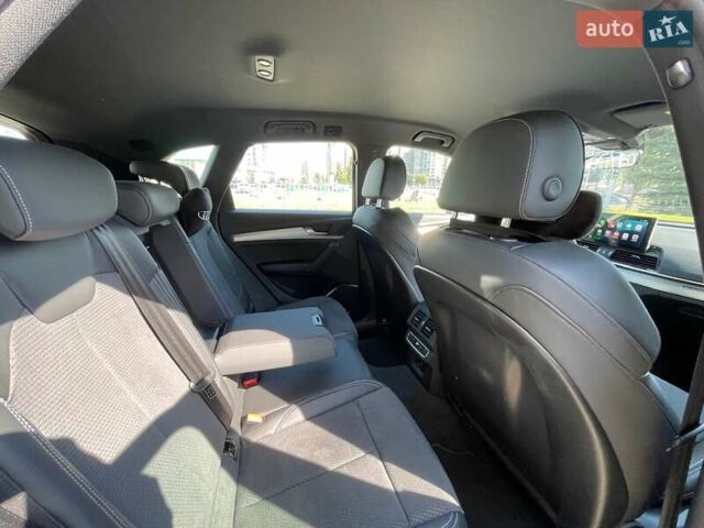Черный Ауди Ку 5, объемом двигателя 2 л и пробегом 74 тыс. км за 48800 $, фото 61 на Automoto.ua