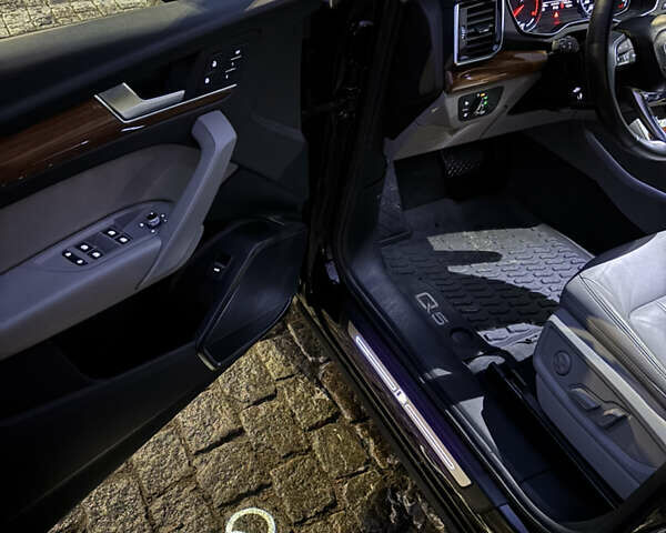 Черный Ауди Ку 5, объемом двигателя 2 л и пробегом 60 тыс. км за 34500 $, фото 11 на Automoto.ua