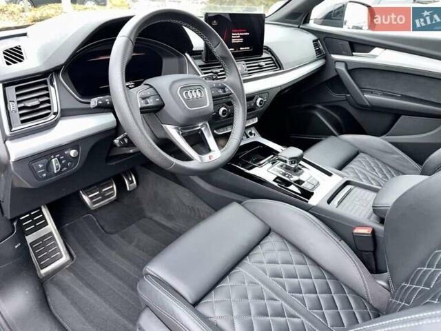 Чорний Ауді Ку 5, об'ємом двигуна 2 л та пробігом 22 тис. км за 60500 $, фото 4 на Automoto.ua