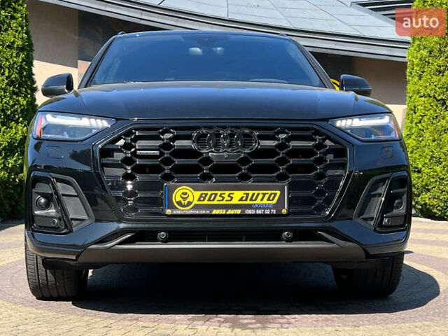 Чорний Ауді Ку 5, об'ємом двигуна 2 л та пробігом 32 тис. км за 33999 $, фото 1 на Automoto.ua