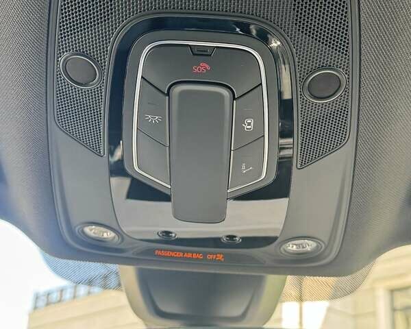 Черный Ауди Ку 5, объемом двигателя 2 л и пробегом 9 тыс. км за 36200 $, фото 10 на Automoto.ua