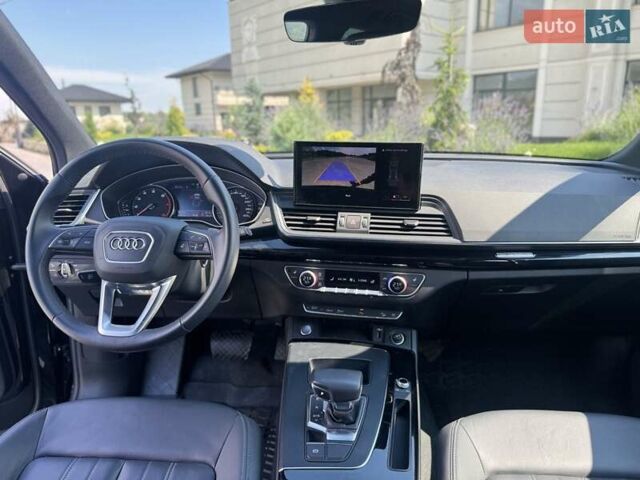 Чорний Ауді Ку 5, об'ємом двигуна 2 л та пробігом 9 тис. км за 38300 $, фото 6 на Automoto.ua