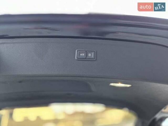 Черный Ауди Ку 5, объемом двигателя 1.98 л и пробегом 9 тыс. км за 36700 $, фото 30 на Automoto.ua