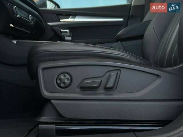 Чорний Ауді Ку 5, об'ємом двигуна 1.98 л та пробігом 59 тис. км за 33300 $, фото 27 на Automoto.ua