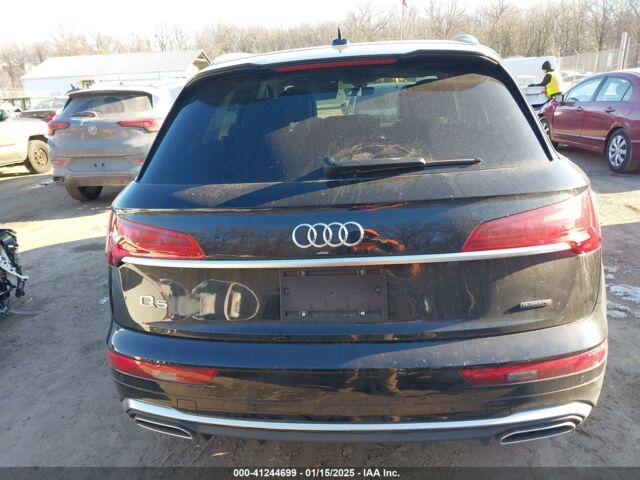 Черный Ауди Ку 5, объемом двигателя 2 л и пробегом 15 тыс. км за 26000 $, фото 4 на Automoto.ua