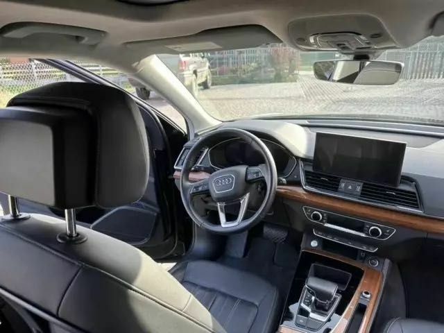 Чорний Ауді Ку 5, об'ємом двигуна 2 л та пробігом 9 тис. км за 29900 $, фото 8 на Automoto.ua