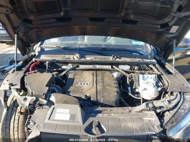 Черный Ауди Ку 5, объемом двигателя 2 л и пробегом 15 тыс. км за 26000 $, фото 9 на Automoto.ua