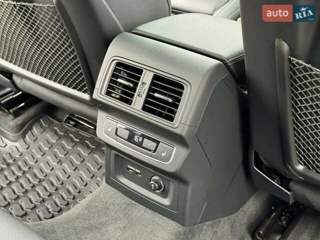 Ауди Ку 5 2023 в Киеве на Automoto.ua Черный Ауди Ку 5, объемом двигателя 1.98 л и пробегом 8 тыс. км за 39990 $, фото 28 на Automoto.ua