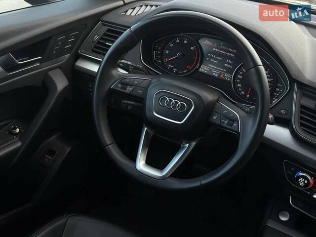 Чорний Ауді Ку 5, об'ємом двигуна 1.98 л та пробігом 59 тис. км за 33300 $, фото 56 на Automoto.ua