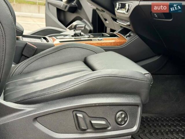 Ауди Ку 5 2023 в Киеве на Automoto.ua Черный Ауди Ку 5, объемом двигателя 1.98 л и пробегом 8 тыс. км за 39990 $, фото 25 на Automoto.ua