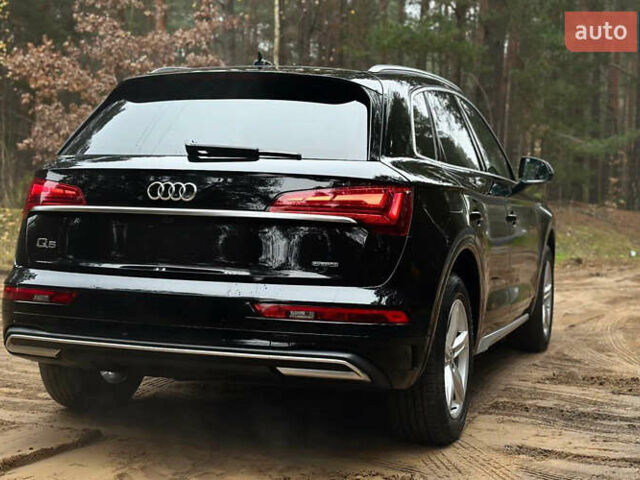 Черный Ауди Ку 5, объемом двигателя 2 л и пробегом 33 тыс. км за 35500 $, фото 2 на Automoto.ua