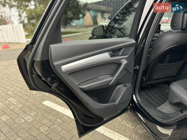 Черный Ауди Ку 5, объемом двигателя 1.98 л и пробегом 28 тыс. км за 36500 $, фото 19 на Automoto.ua