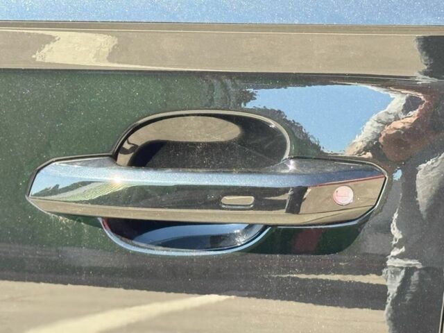 Чорний Ауді Ку 5, об'ємом двигуна 2 л та пробігом 29 тис. км за 43000 $, фото 4 на Automoto.ua