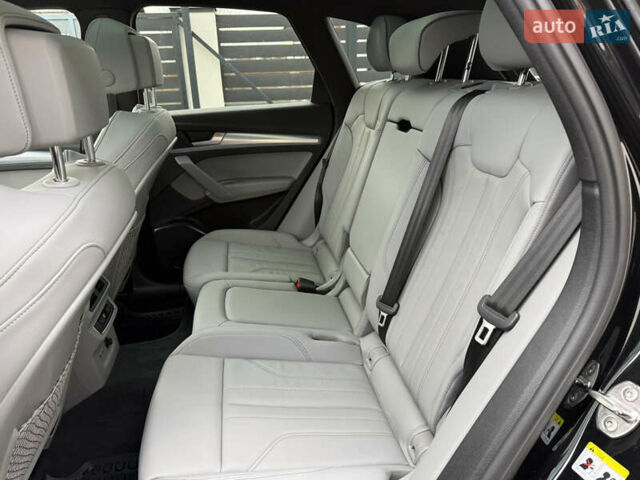 Черный Ауди Ку 5, объемом двигателя 2 л и пробегом 17 тыс. км за 39500 $, фото 58 на Automoto.ua