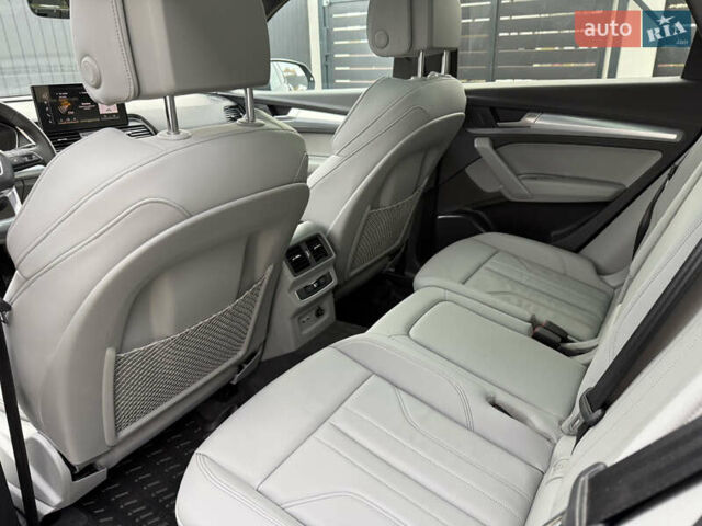 Черный Ауди Ку 5, объемом двигателя 2 л и пробегом 17 тыс. км за 39500 $, фото 55 на Automoto.ua