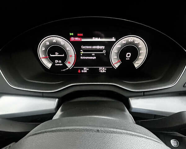 Черный Ауди Ку 5, объемом двигателя 2 л и пробегом 89 тыс. км за 43200 $, фото 12 на Automoto.ua