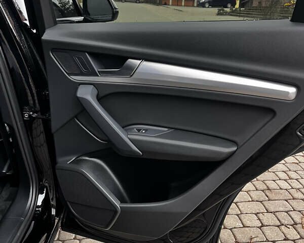 Черный Ауди Ку 5, объемом двигателя 2 л и пробегом 89 тыс. км за 43200 $, фото 23 на Automoto.ua