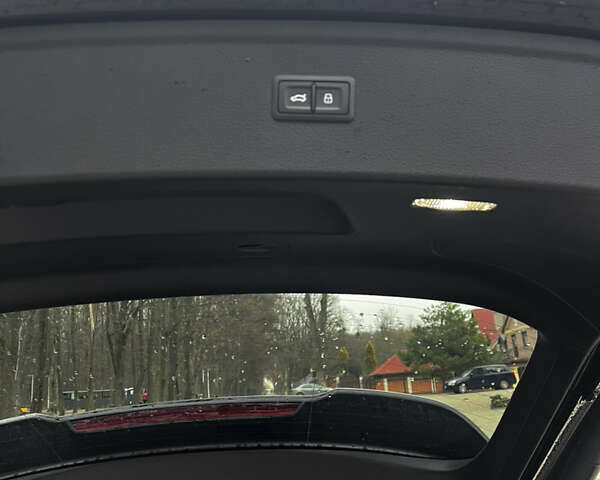 Черный Ауди Ку 5, объемом двигателя 2 л и пробегом 89 тыс. км за 43200 $, фото 17 на Automoto.ua